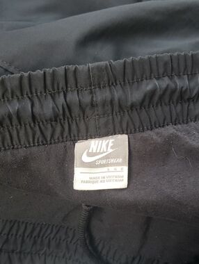 Nike Black Athletic Elastic-Waist Pants
